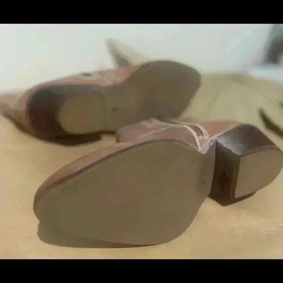 ROAN AGGIE Bootie Size 7 NWOB - Picture 10 of 11